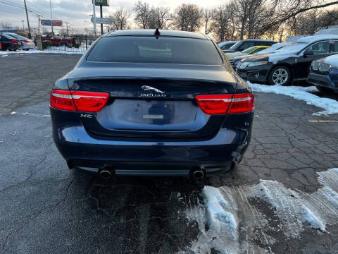 2017 Jaguar XE 25t Prestige