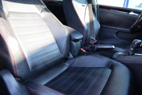 2017 Volkswagen Jetta 2.0T GLI