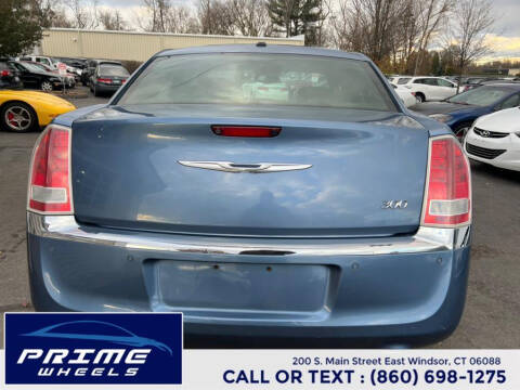 2011 Chrysler 300 Limited
