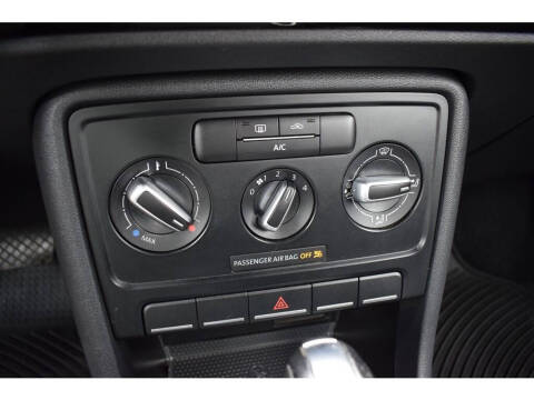 2018 Volkswagen Beetle 2.0T Coast