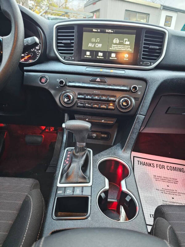 2022 Kia Sportage LX