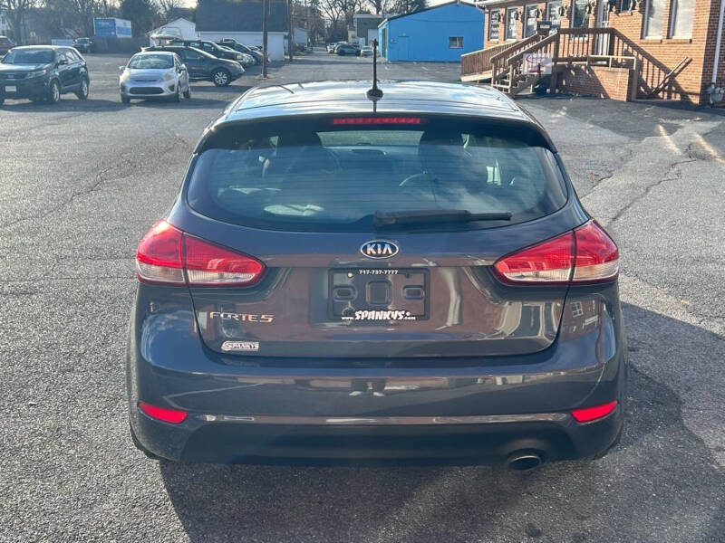 2016 Kia Forte5 LX