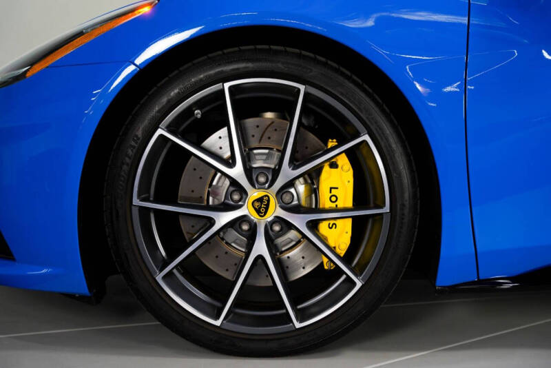 2024 Lotus Emira V6 First Edition