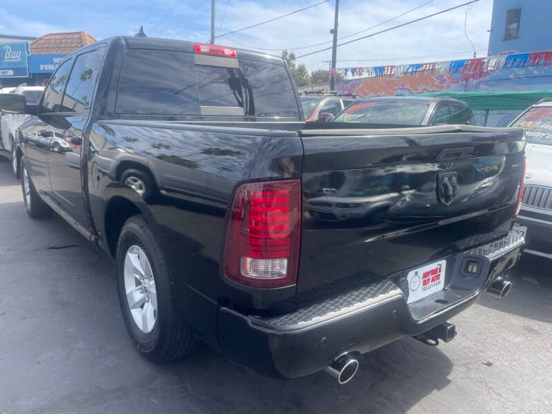 2015 RAM 1500 Sport