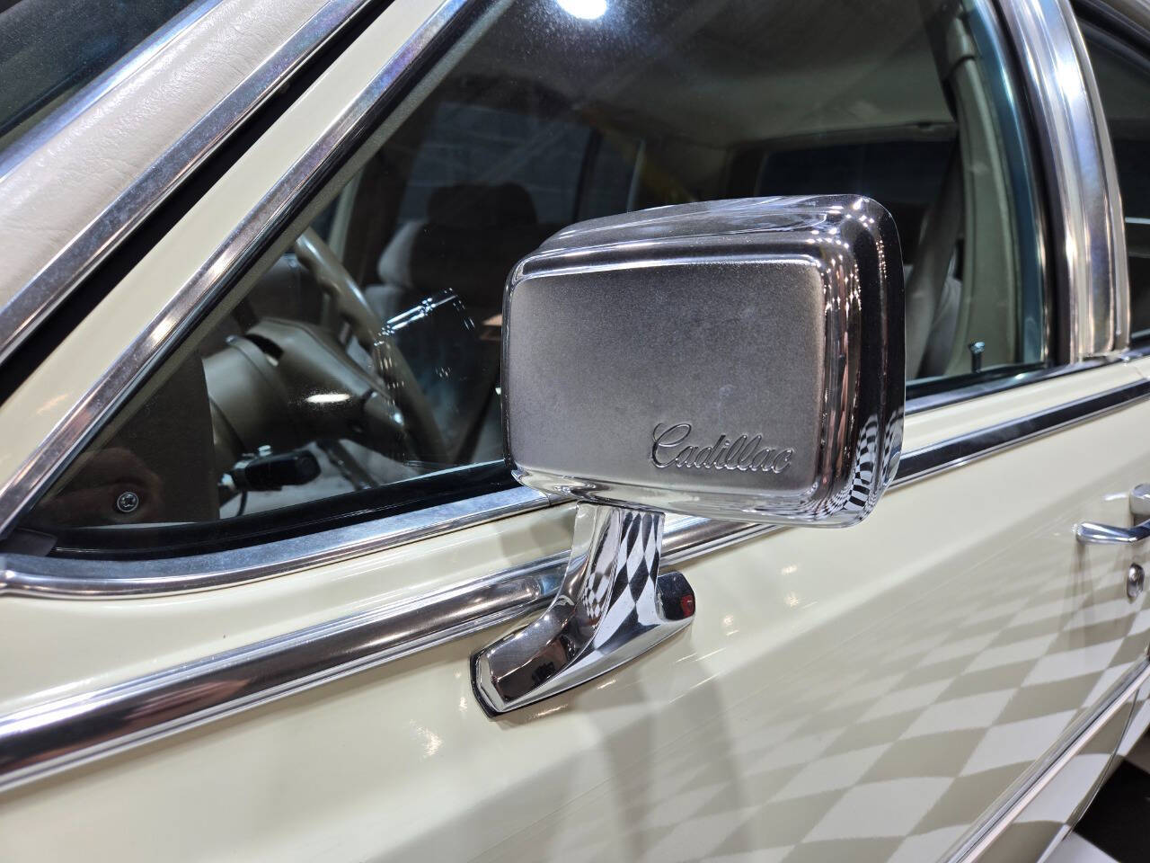 1981 Cadillac Fleetwood Brougham 45