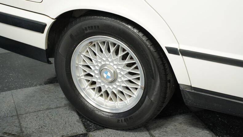 1989 BMW 5 Series 525i