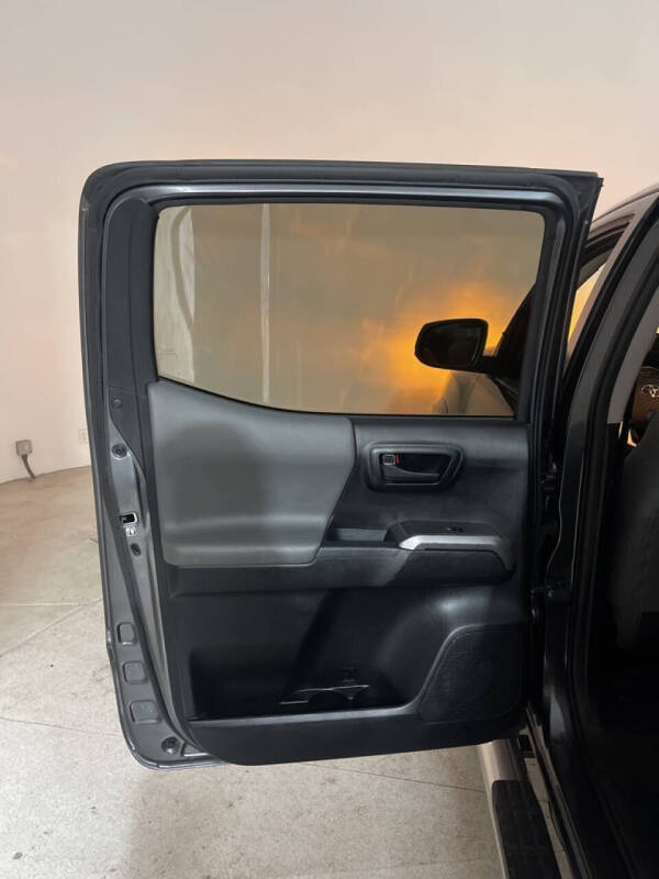 2018 Toyota Tacoma SR5 V6