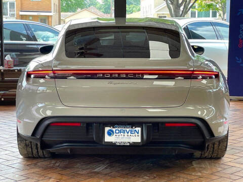 2025 Porsche Taycan 4S