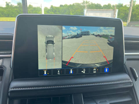 2023 GMC Yukon SLT