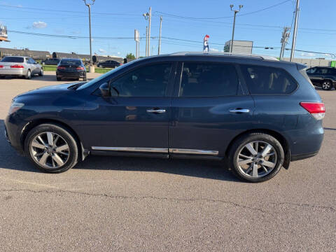 2013 Nissan Pathfinder Platinum