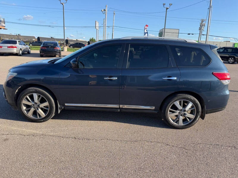 2013 Nissan Pathfinder Platinum