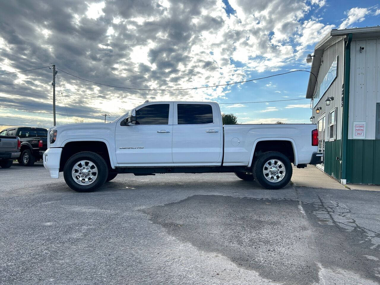 2015 GMC Sierra 2500HD for sale at Upstate Auto Gallery in Westmoreland, NY