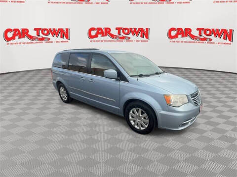 2013 Chrysler Town and Country Touring