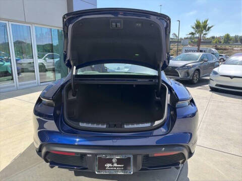 2020 Porsche Taycan Turbo