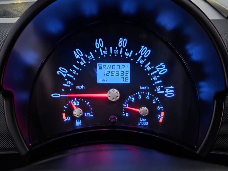 2004 Volkswagen New Beetle GL