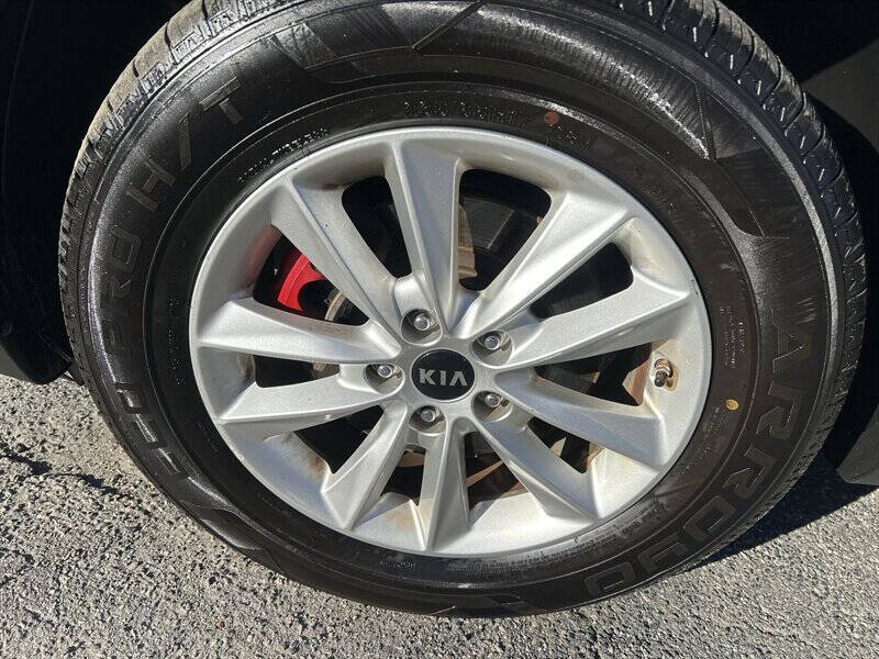 2020 Kia Sorento LX V6