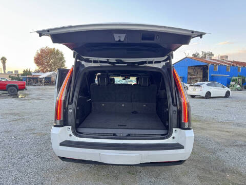 2017 Cadillac Escalade ESV Platinum