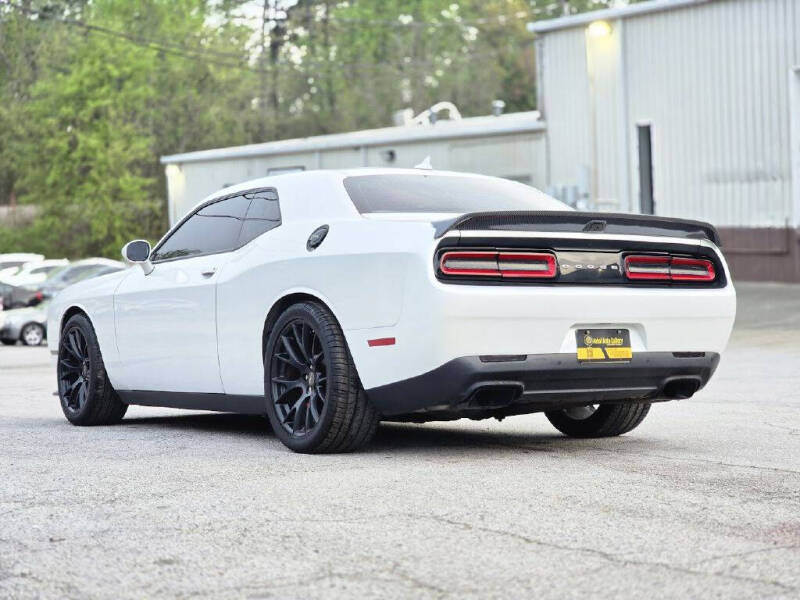 2015 Dodge Challenger SRT Hellcat