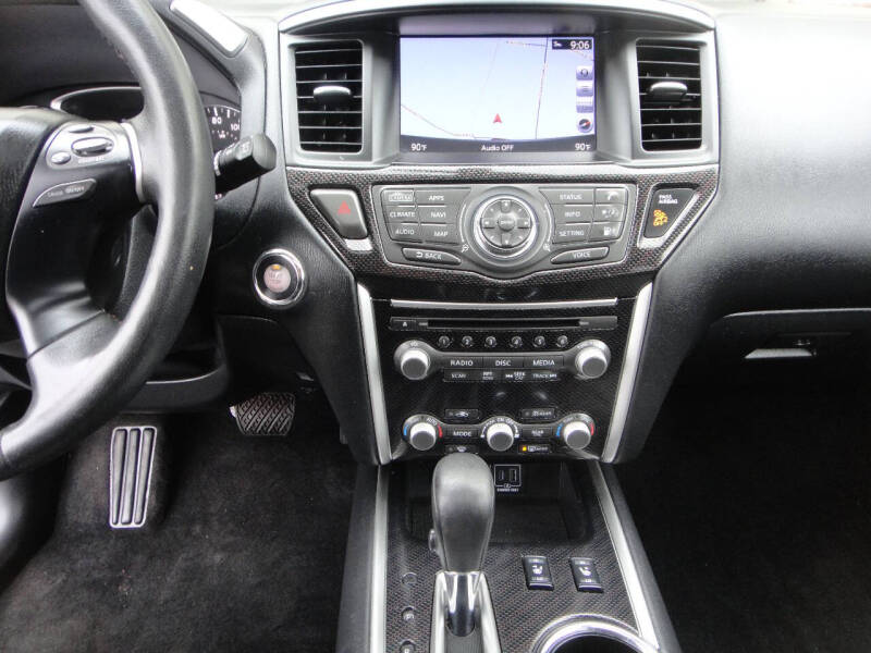 2019 Nissan Pathfinder SL