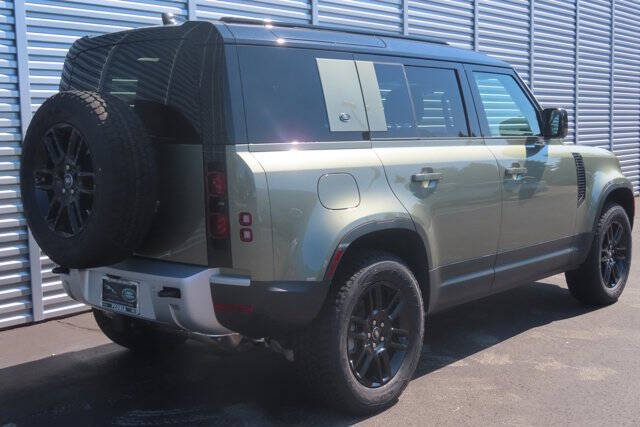 2024 Land Rover Defender 110 P300 S