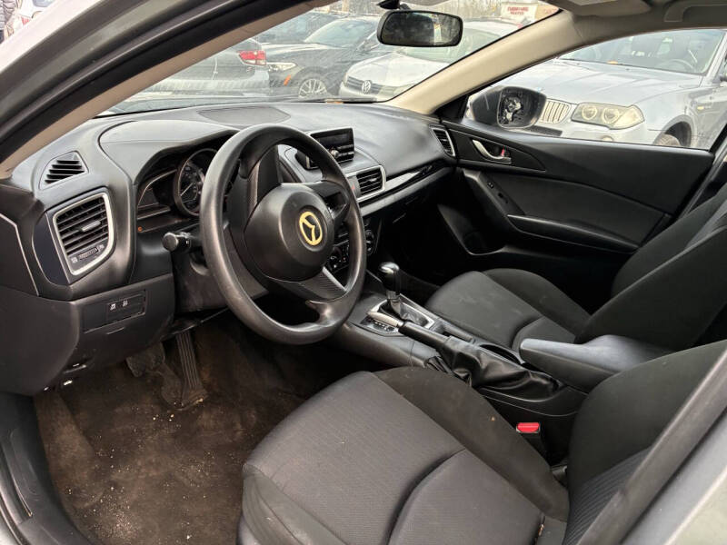 2015 Mazda MAZDA3 i SV