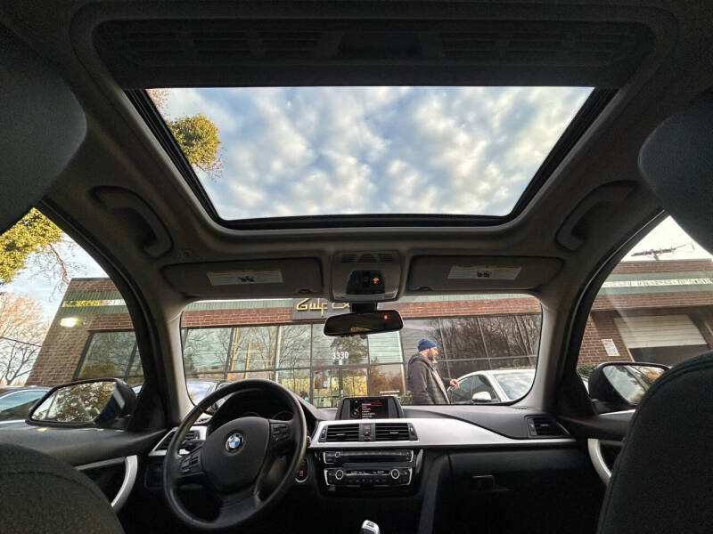 2017 BMW 3 Series 320i xDrive