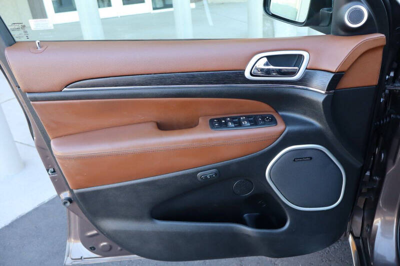 2020 Jeep Grand Cherokee Summit