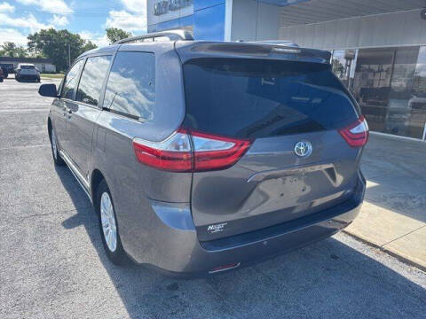 2017 Toyota Sienna