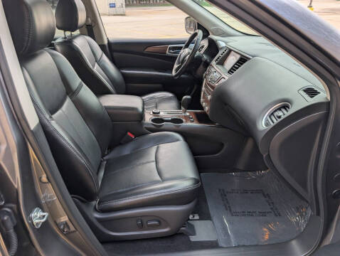 2018 Nissan Pathfinder Platinum