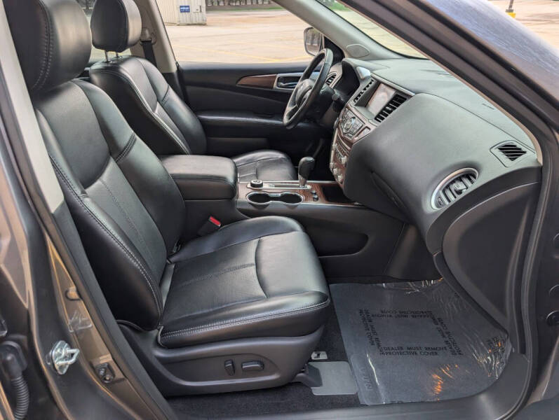2018 Nissan Pathfinder Platinum