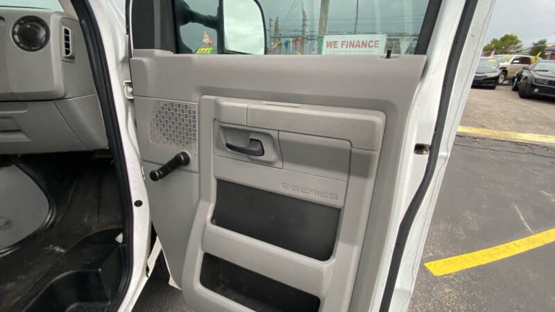 2013 Ford E-Series E-150