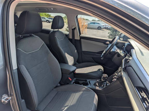 2023 Volkswagen Taos SE