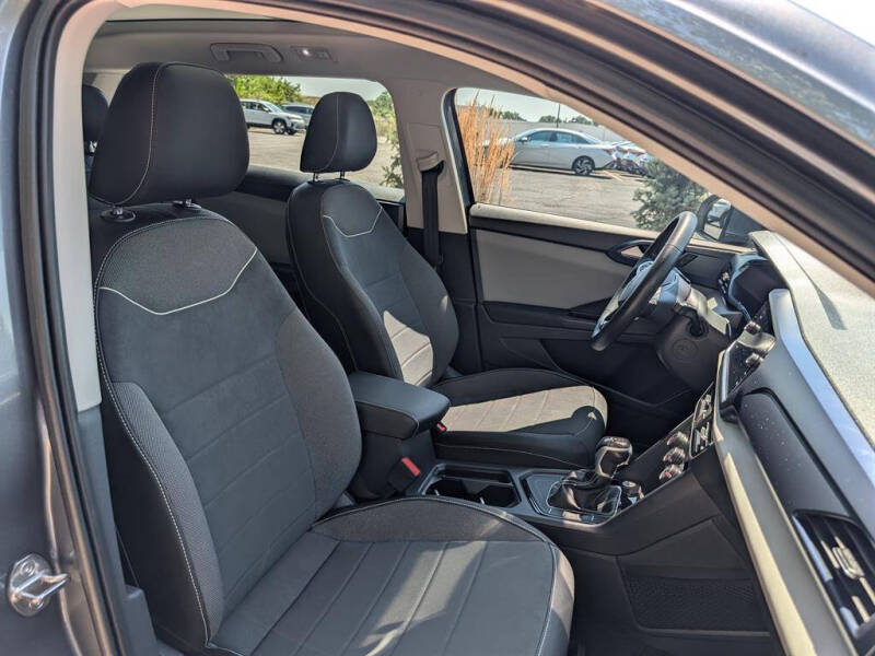 2023 Volkswagen Taos SE