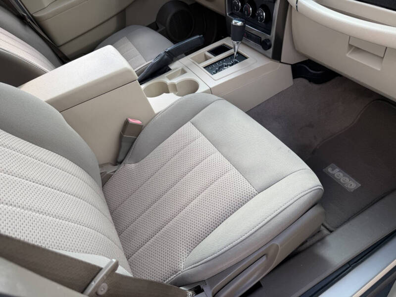 2009 Jeep Liberty Sport