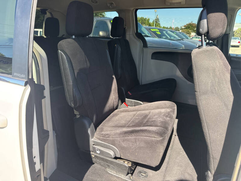 2011 Dodge Grand Caravan Crew