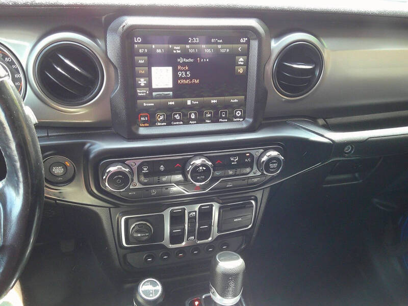 2021 Jeep Gladiator Willys Sport