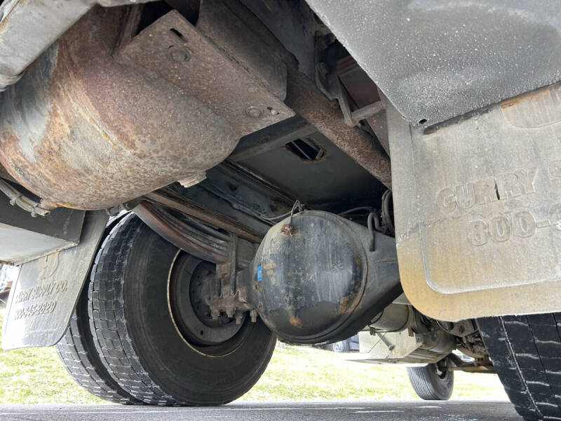 2006 Peterbilt 335 Mechanic's Truck