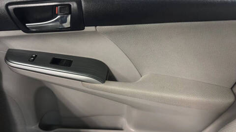 2012 Toyota Camry Hybrid XLE