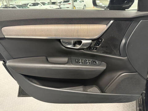 2023 Volvo S90 B6 Plus