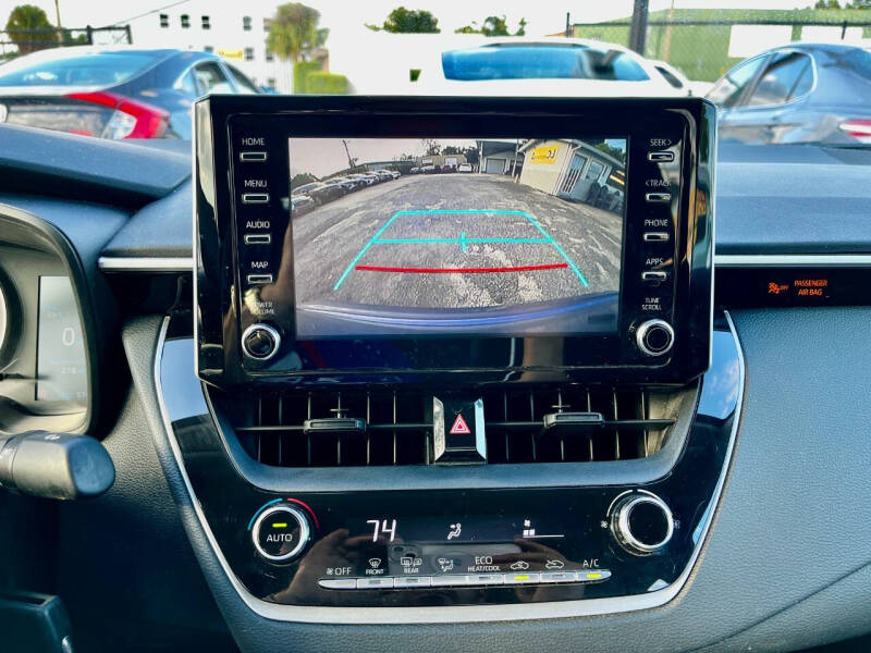 2020 Toyota Corolla LE