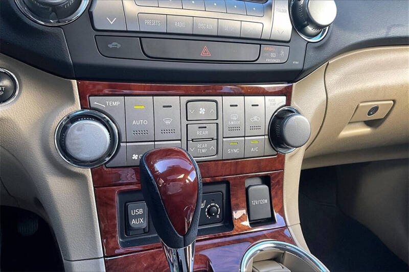 2011 Toyota Highlander Limited