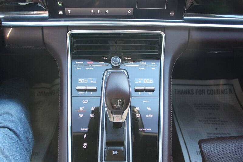 2022 Porsche Panamera 4