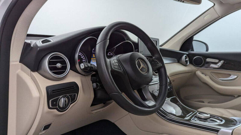 2018 Mercedes-Benz GLC GLC 300