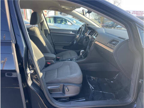 2019 Volkswagen e-Golf SE