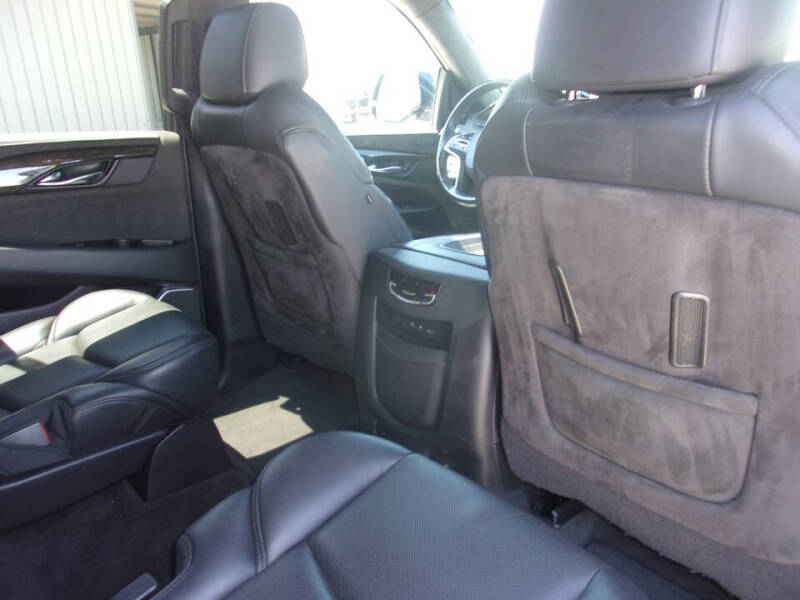 2020 Cadillac Escalade Platinum