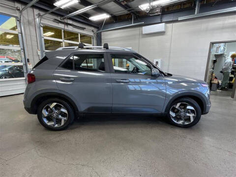 2020 Hyundai Venue SEL