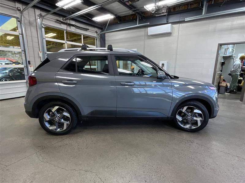 2020 Hyundai Venue SEL