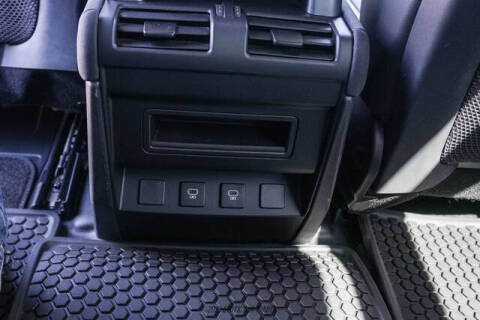 2023 Land Rover Defender 90 X-Dynamic SE