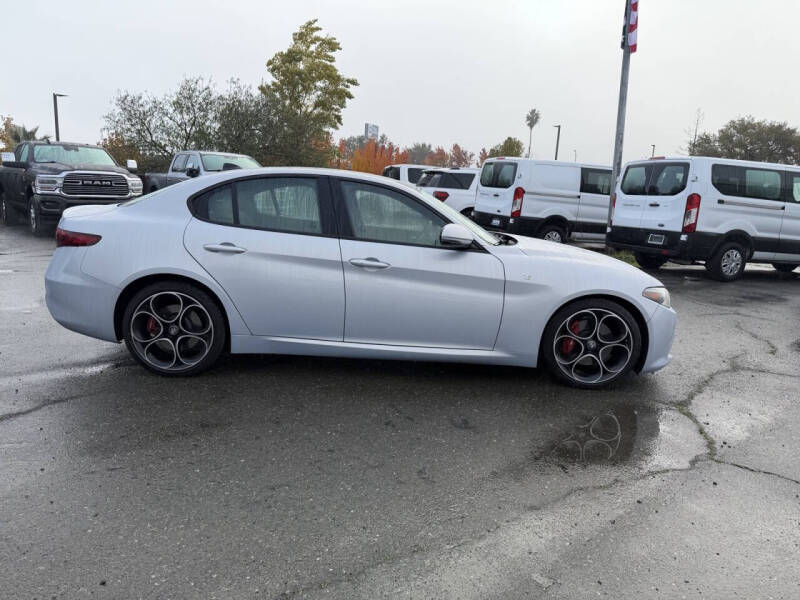2022 Alfa Romeo Giulia Ti