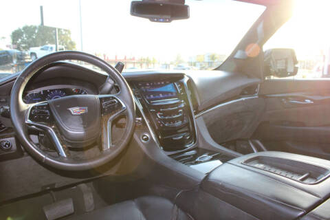 2016 Cadillac Escalade Platinum